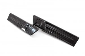  Nissan GT-R Front Fender Trim - Carbon Fiber